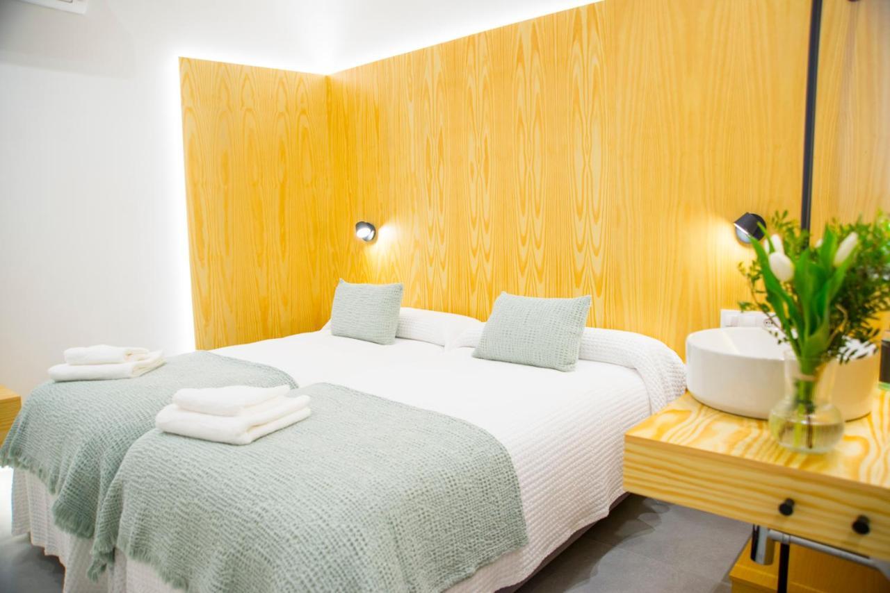 Kalidas Hostel Suites 卡尔达斯·德·雷斯 外观 照片