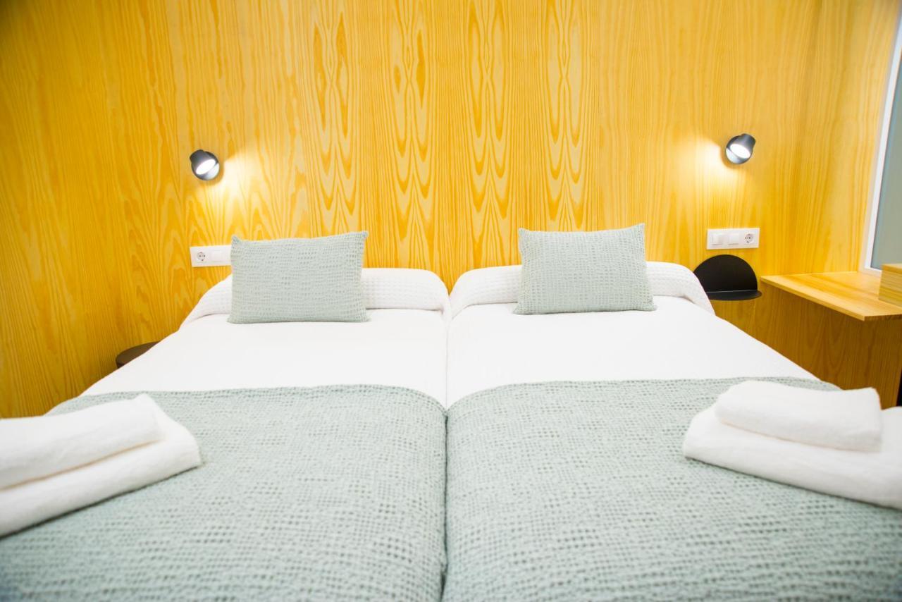 Kalidas Hostel Suites 卡尔达斯·德·雷斯 外观 照片